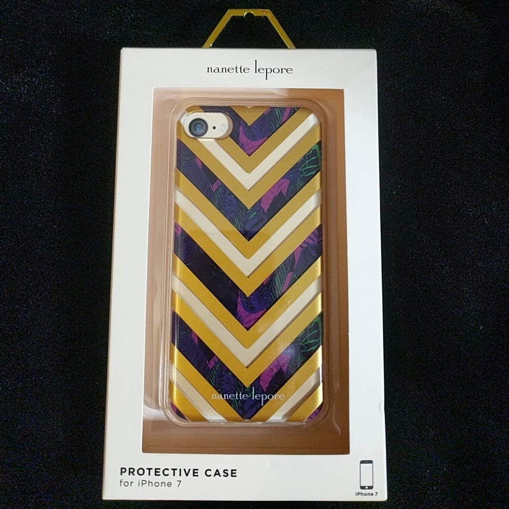IPhone 7 Protective Case - Picture 3 of 5